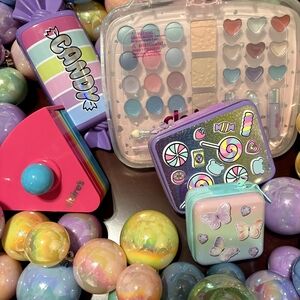 ‼️PRICE IS FIRM‼️Claire's Makeup